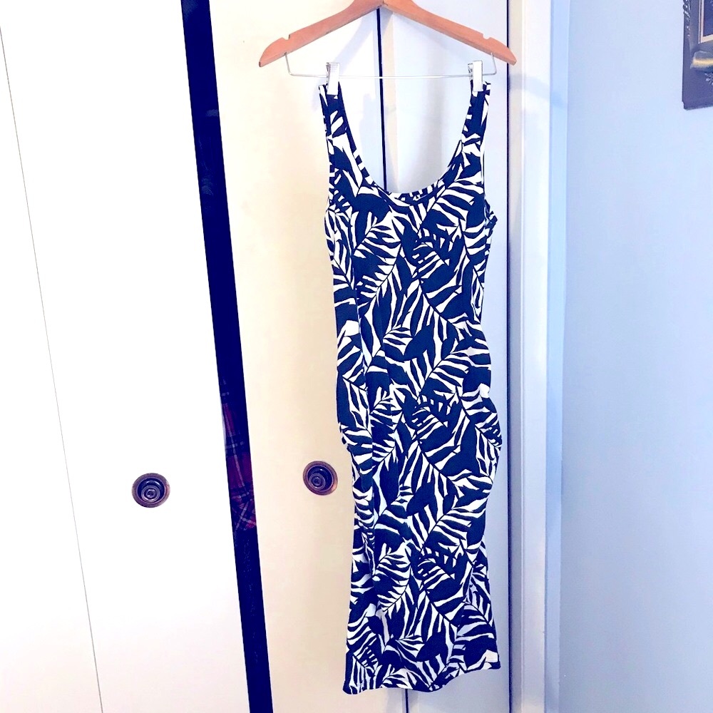 Old Navy Ladies Maternity Black And White Dress Size Small